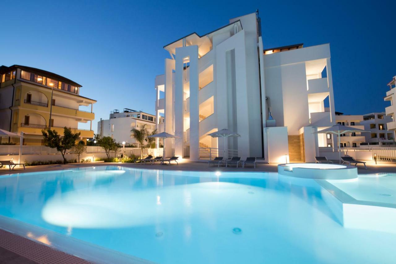 Forte 2 Hotel Vieste Esterno foto
